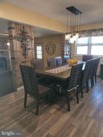 513 VALMORE RD, Fairless Hills, PA 19030