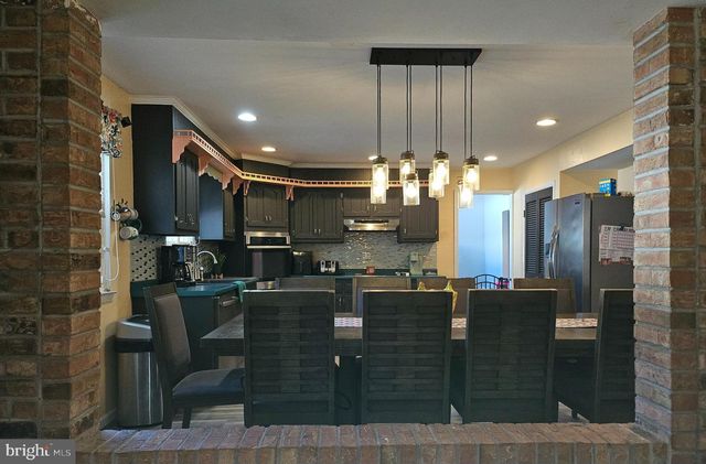 513 VALMORE RD, Fairless Hills, PA 19030