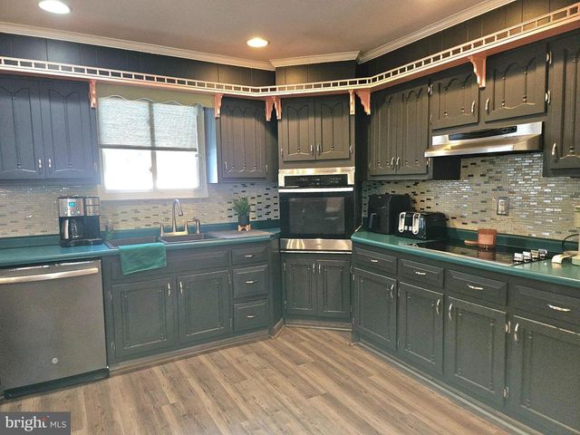 513 VALMORE RD, Fairless Hills, PA 19030