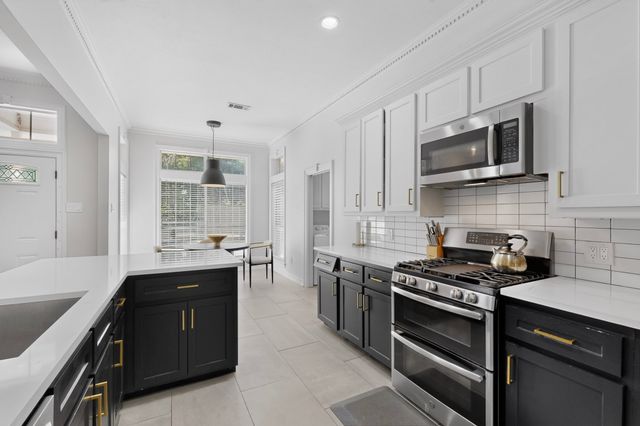 2120 Valley View Drive, Cedar Hill, TX 75104