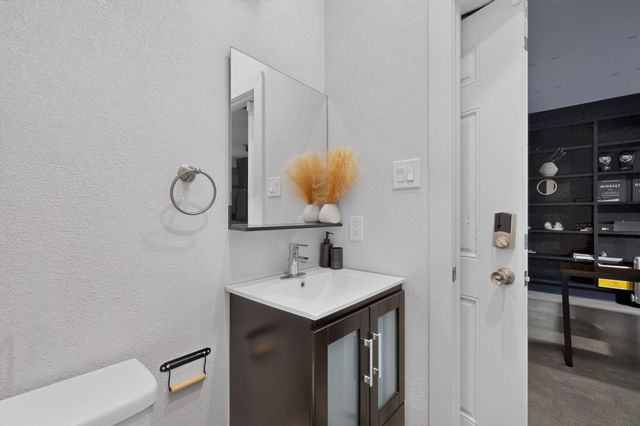 2120 Valley View Drive, Cedar Hill, TX 75104