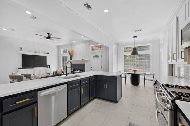 2120 Valley View Drive, Cedar Hill, TX 75104