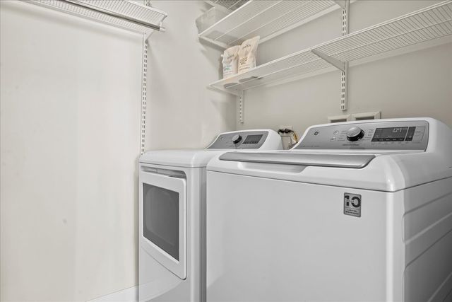 1941 Kingsley Circle, Northbrook, IL 60062