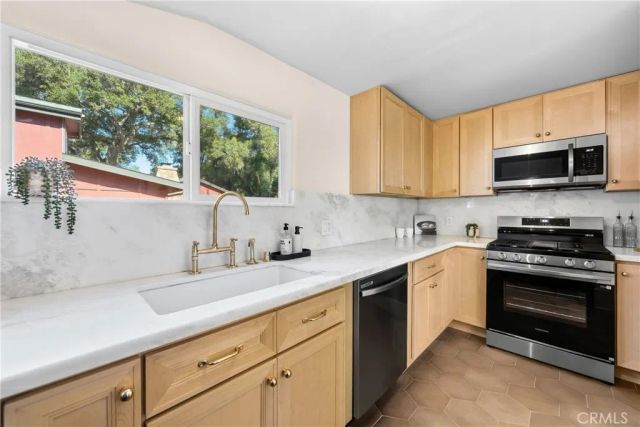 336 El Conejo, Ojai, CA 93023