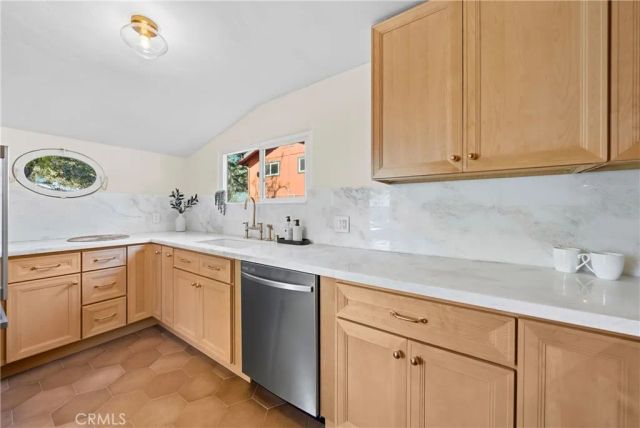 336 El Conejo, Ojai, CA 93023