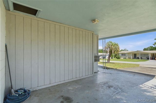 12 N Desoto Street, Beverly Hills, FL 34465