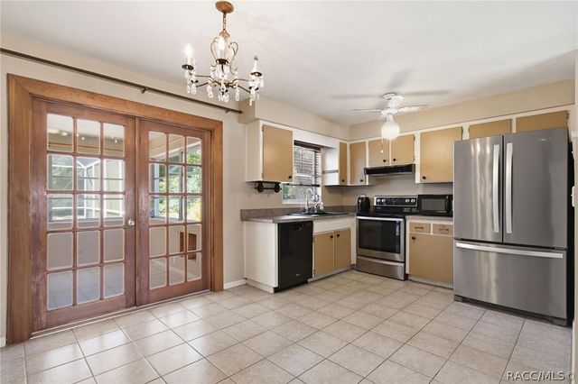 12 N Desoto Street, Beverly Hills, FL 34465