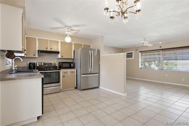 12 N Desoto Street, Beverly Hills, FL 34465