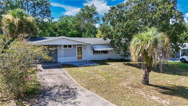 12 N Desoto Street, Beverly Hills, FL 34465
