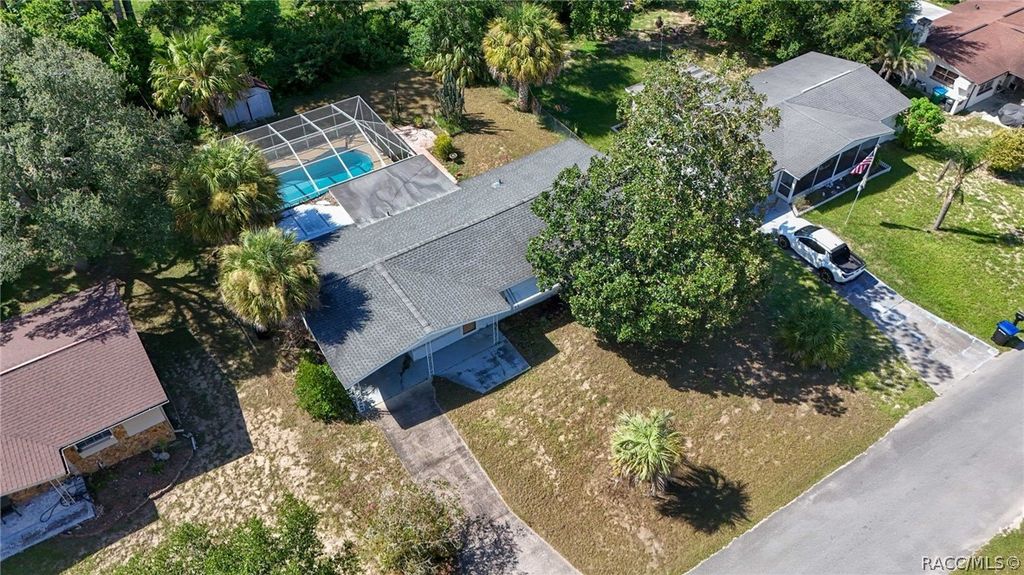 12 N Desoto Street, Beverly Hills, FL 34465