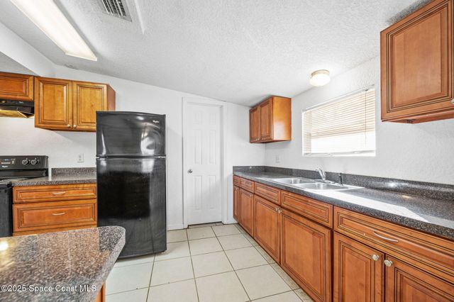 907 Espanola Way, Melbourne, FL 32901