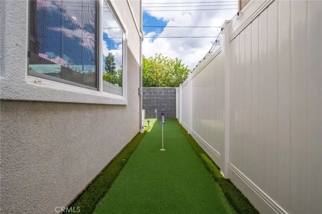 13412 N Manzanillo, Sylmar, CA 91342