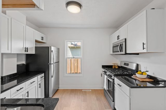 3633 38th Avenue S, Minneapolis, MN 55406