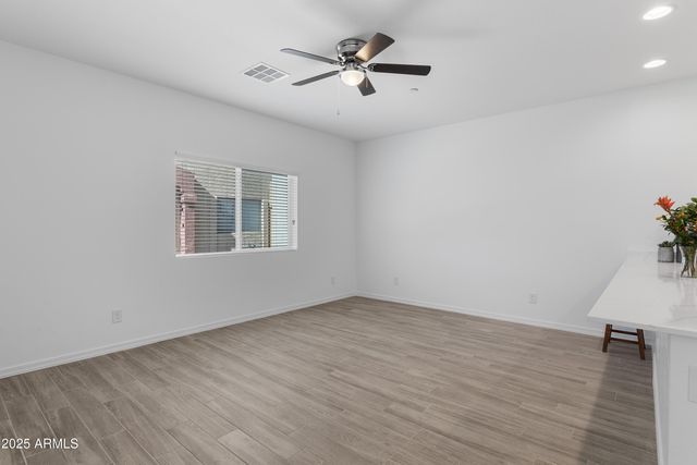 2842 E Tracy Lane Unit 3, Phoenix, AZ 85032