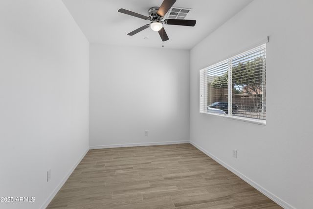 2842 E Tracy Lane Unit 3, Phoenix, AZ 85032