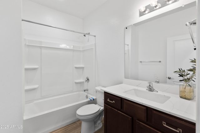 2842 E Tracy Lane Unit 3, Phoenix, AZ 85032