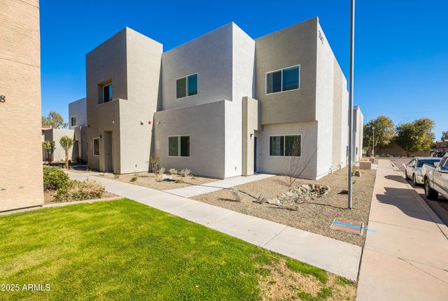 2842 E Tracy Lane Unit 3, Phoenix, AZ 85032