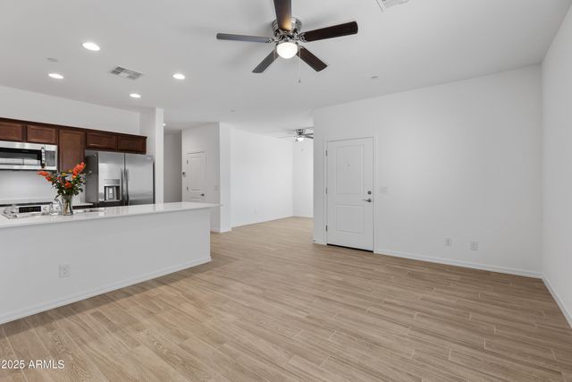 2842 E Tracy Lane Unit 3, Phoenix, AZ 85032