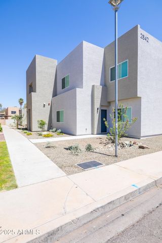 2842 E Tracy Lane Unit 3, Phoenix, AZ 85032