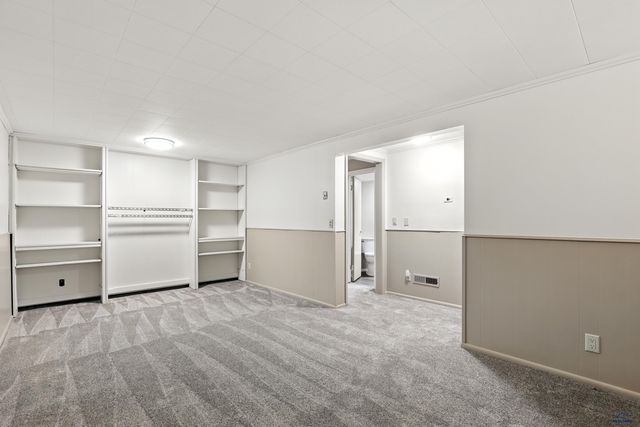 2118 BUENA VISTA DR, Rapid City, SD 57702