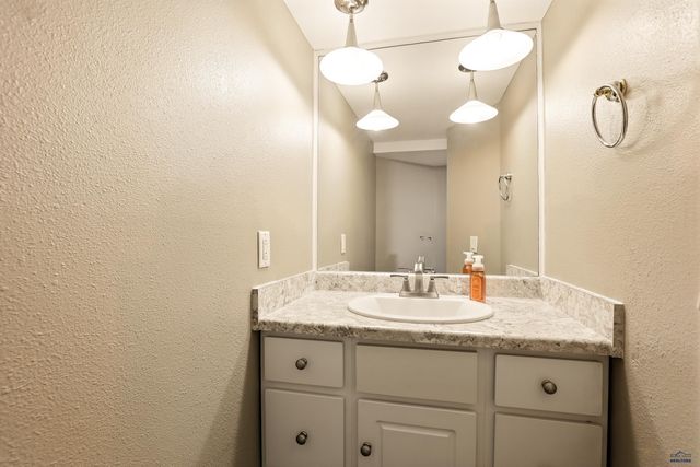 2118 BUENA VISTA DR, Rapid City, SD 57702