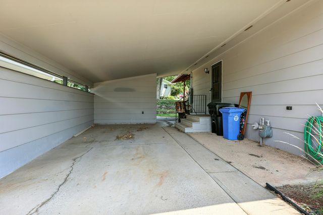 2118 BUENA VISTA DR, Rapid City, SD 57702