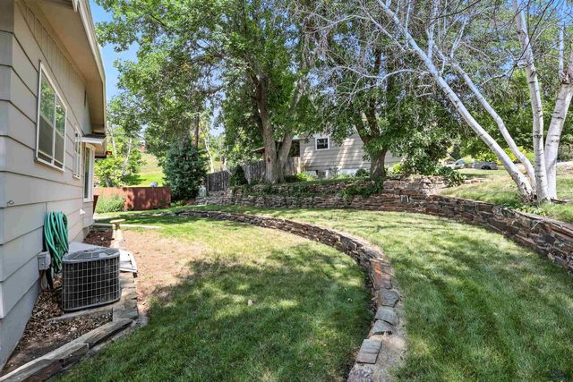 2118 BUENA VISTA DR, Rapid City, SD 57702