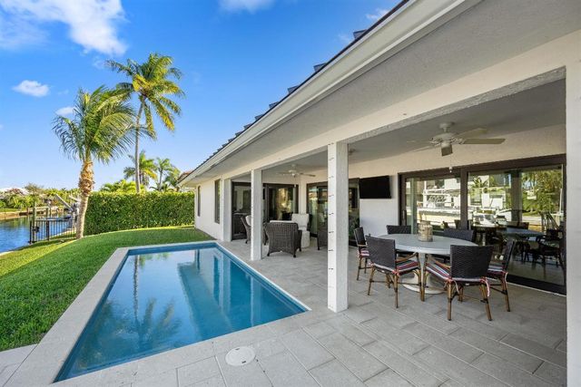 9039 SE Hawksbill Way, Hobe Sound, FL 33455