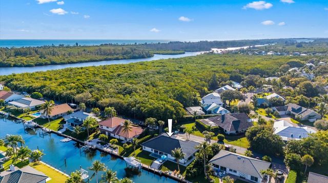 9039 SE Hawksbill Way, Hobe Sound, FL 33455