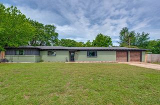 905 Hurstview Drive, Hurst, TX 76053