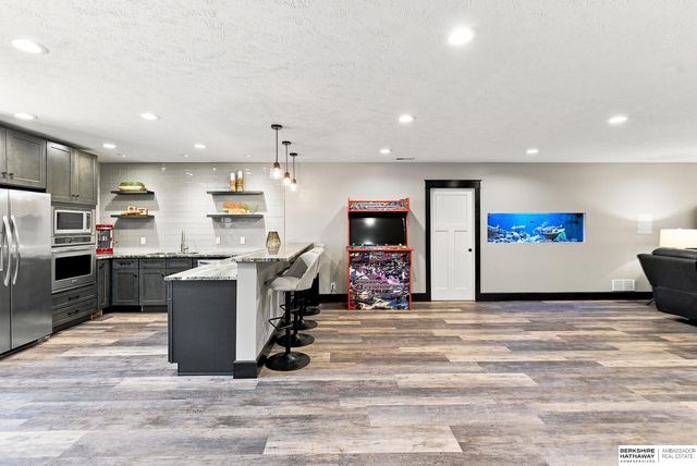 6330 S 171st Street, Omaha, NE 68135