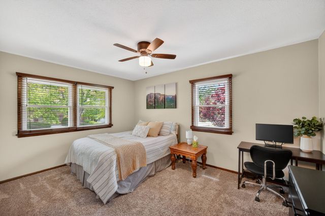 324 58th Place, Des Moines, IA 50312