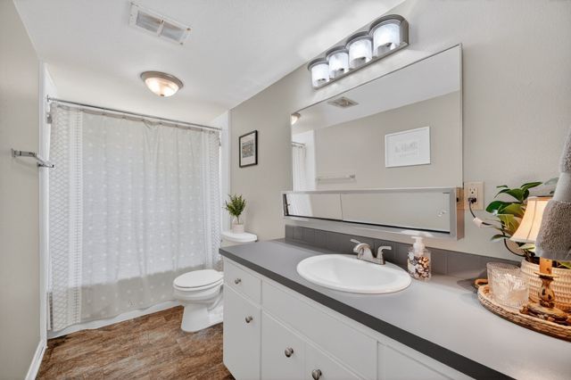 324 58th Place, Des Moines, IA 50312
