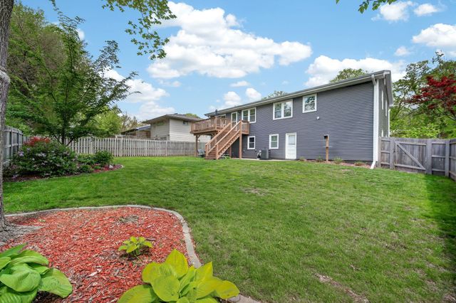 324 58th Place, Des Moines, IA 50312