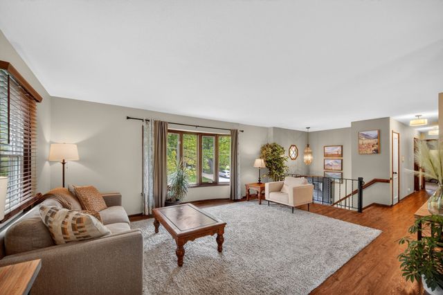 324 58th Place, Des Moines, IA 50312