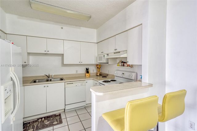 5091 NW 7th Street 1001, Miami, FL 33126