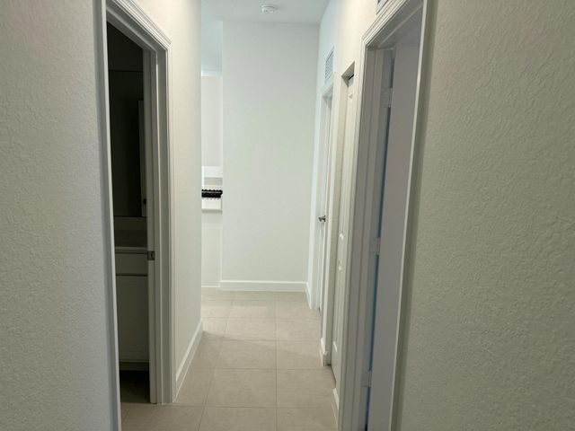 10468 NW Suncrest Lp, Port St Lucie, FL 34987