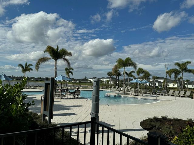 10468 NW Suncrest Lp, Port St Lucie, FL 34987