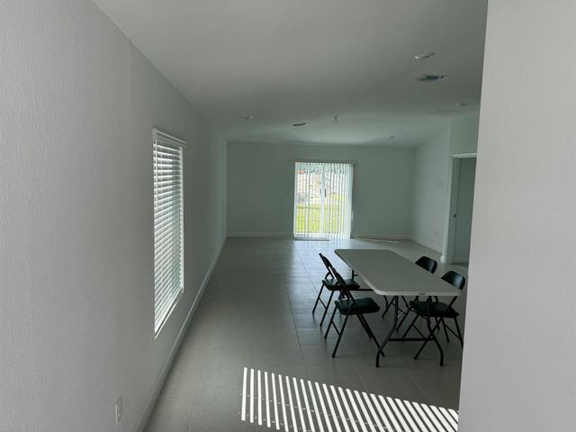 10468 NW Suncrest Lp, Port St Lucie, FL 34987