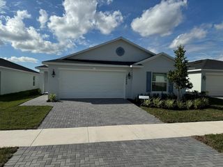 10468 NW Suncrest Lp, Port St Lucie, FL 34987