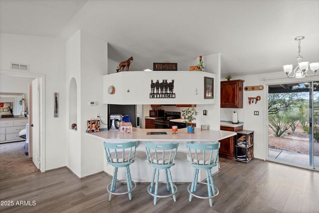 38644 N 12TH Street, Phoenix, AZ 85086