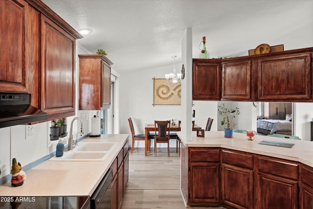 38644 N 12TH Street, Phoenix, AZ 85086