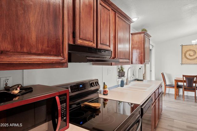 38644 N 12TH Street, Phoenix, AZ 85086