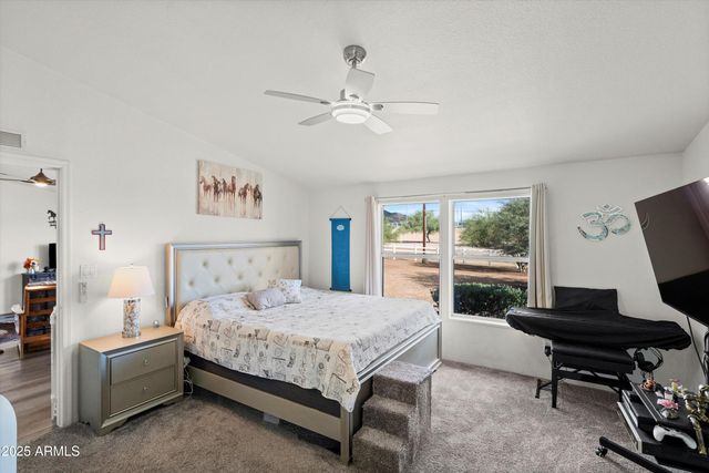 38644 N 12TH Street, Phoenix, AZ 85086