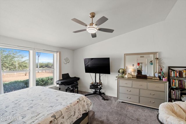 38644 N 12TH Street, Phoenix, AZ 85086