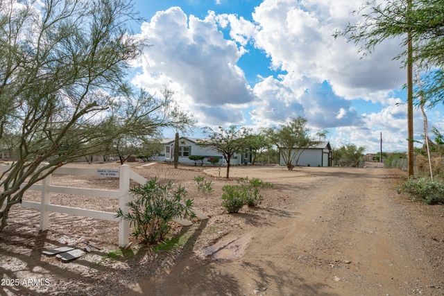 38644 N 12TH Street, Phoenix, AZ 85086