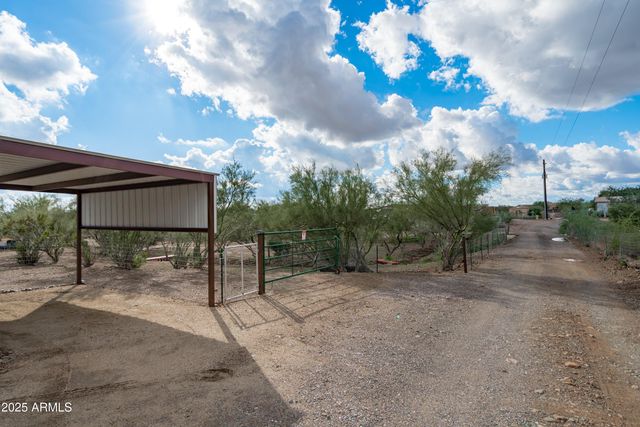 38644 N 12TH Street, Phoenix, AZ 85086