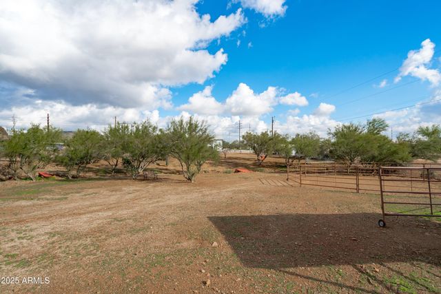 38644 N 12TH Street, Phoenix, AZ 85086