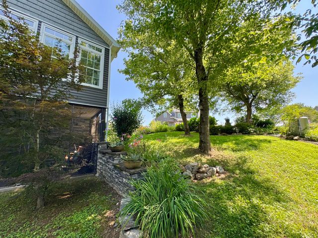 12 Cove Creek Drive, Somerset, KY 42501