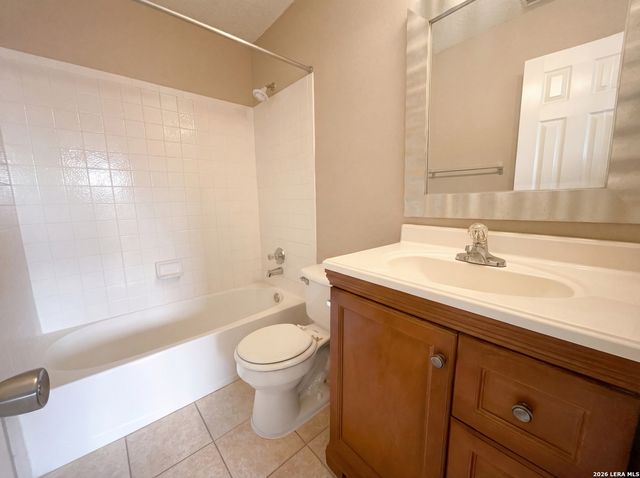 5215 Kenton Stone, San Antonio, TX 78240